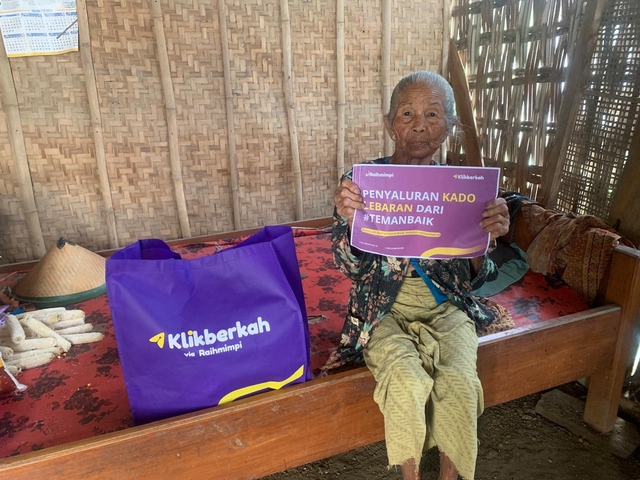 mengukir-senyum-pejuang-nafkah-lansia