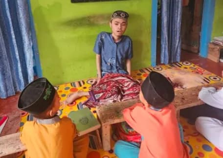 Foto campaign Bantu Jimi sembuh Sang Guru Ngaji yang Kuat