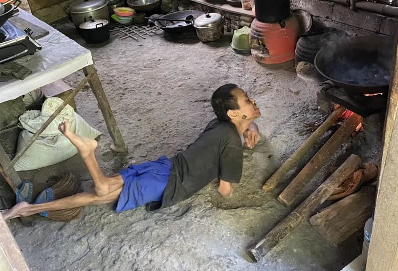 Foto campaign Bantu Lansia Difabel Buruh Gula Aren Bertahan Hidup