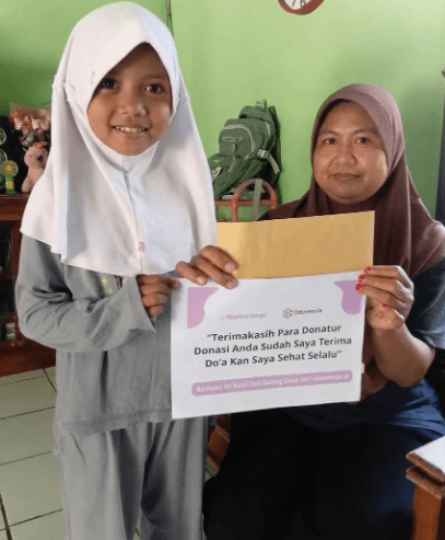 booking-pahala-lewat-borong-dagangan-anak-yatim