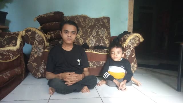 adik-kakak-disabilitas-yang-terus-berjuang