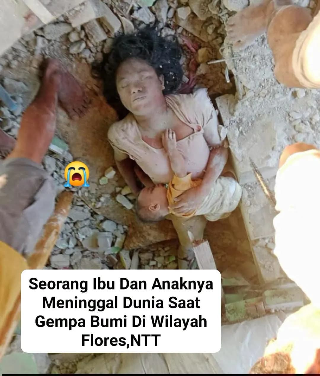 Foto campaign MARI BERSAMA BANTU SAUDARA KORBAN GEMPA FLORES
