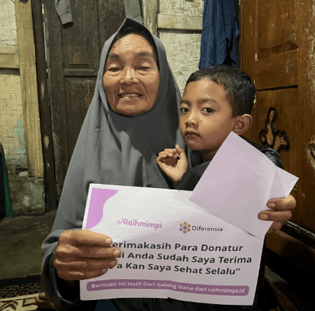 lancarkan-rezeki-anda-dengan-ringankan-beban-lansia-untuk-cucunya