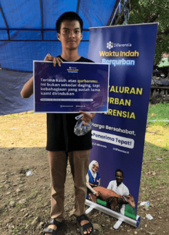 hadiahkan-sedekah-daging-untuk-lansia-dan-yatim-dhuafa